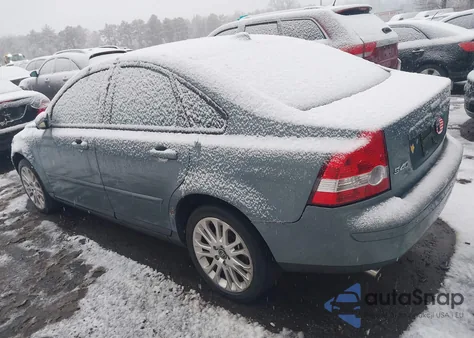 2005 Volvo S40 T5 Awd z USA, uszkodzony, nr VIN YV1MH682052087424